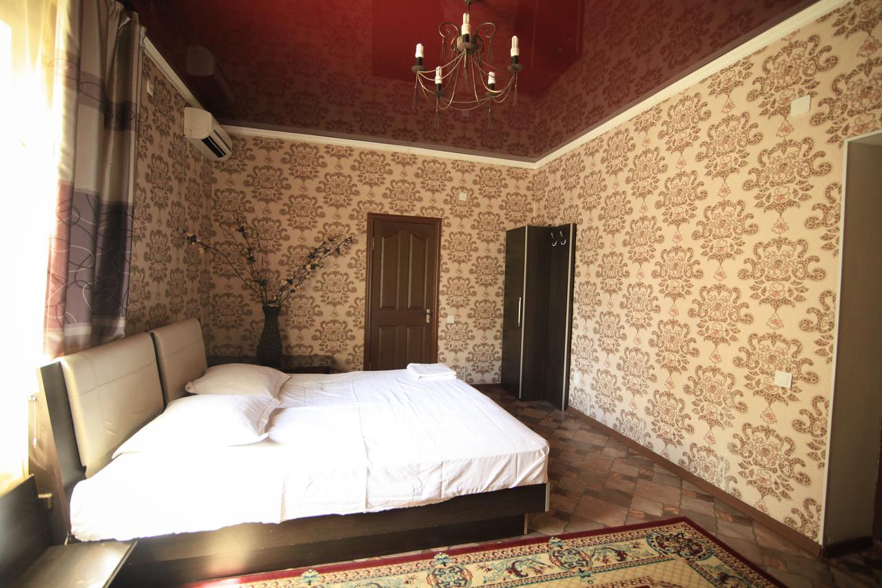Carzone Motel Bishkek Exterior foto